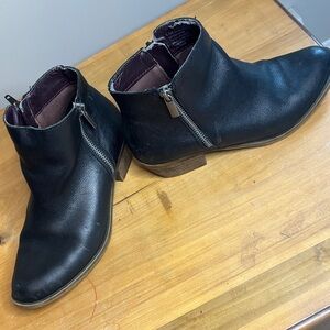 Kensie Black Leather Ankle Booties